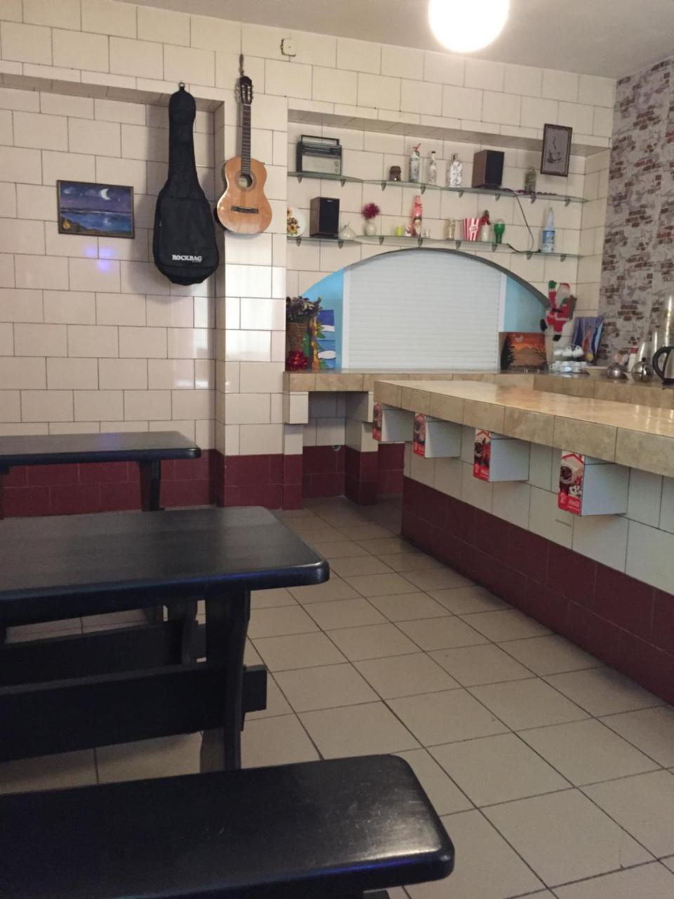 Hostel -Hotel Granat Rivne city Buitenkant foto