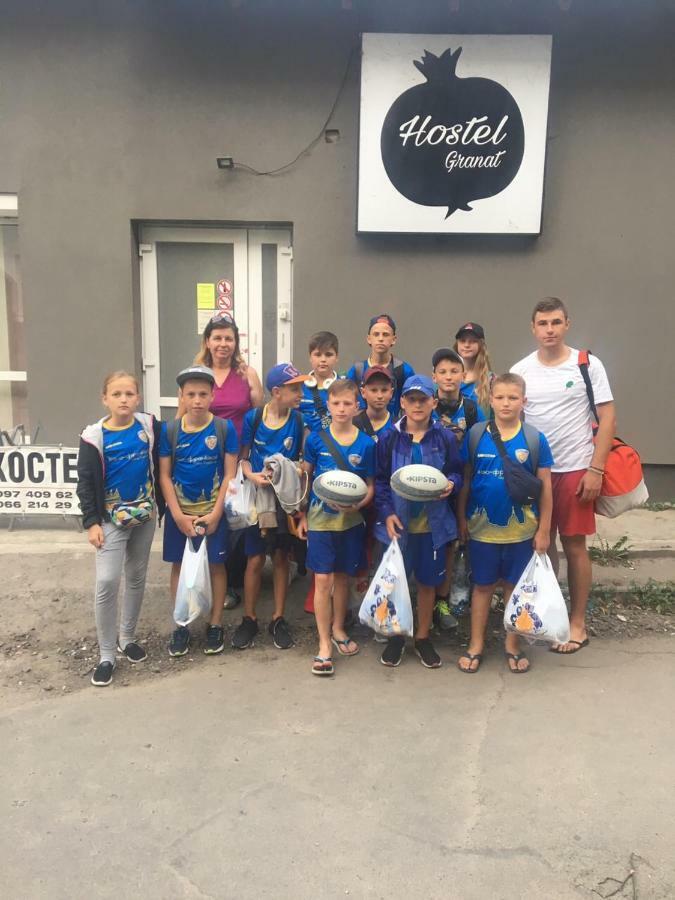 Hostel -Hotel Granat Rivne city Buitenkant foto