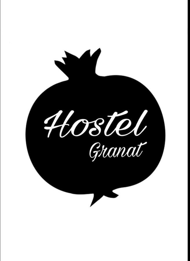Hostel -Hotel Granat Rivne city Buitenkant foto