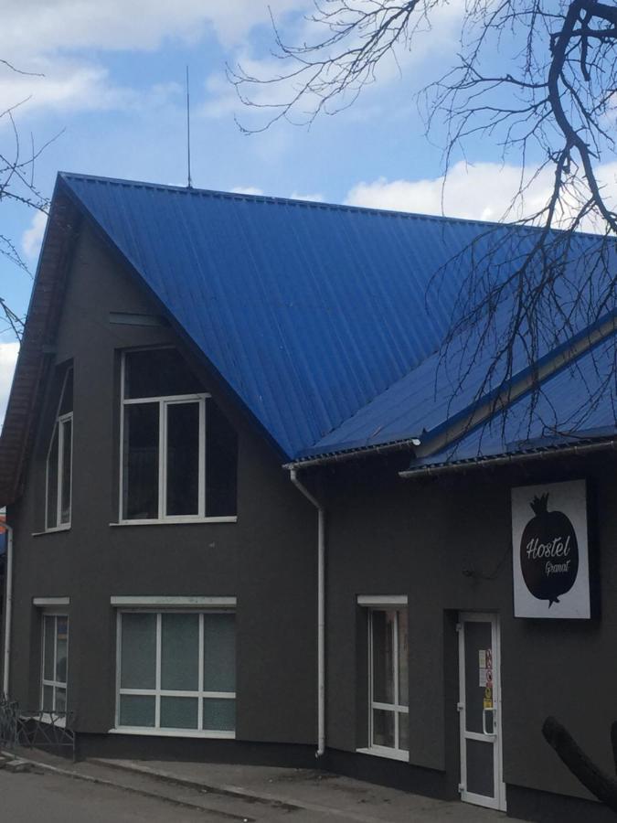 Hostel -Hotel Granat Rivne city Buitenkant foto